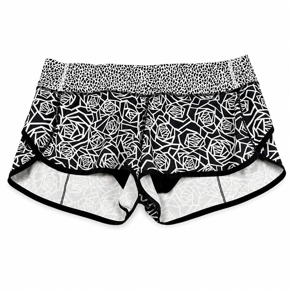 Lululemon Speed Short Women's 10 Posey Miss Mosaic Black White 2.5 Run Gym Rare